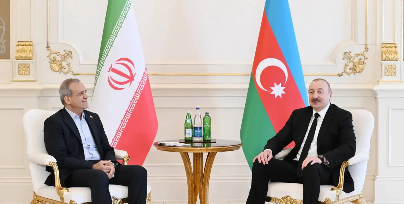 İran ve Azerbaycan Liderlerinden Telefon Görüşmesi