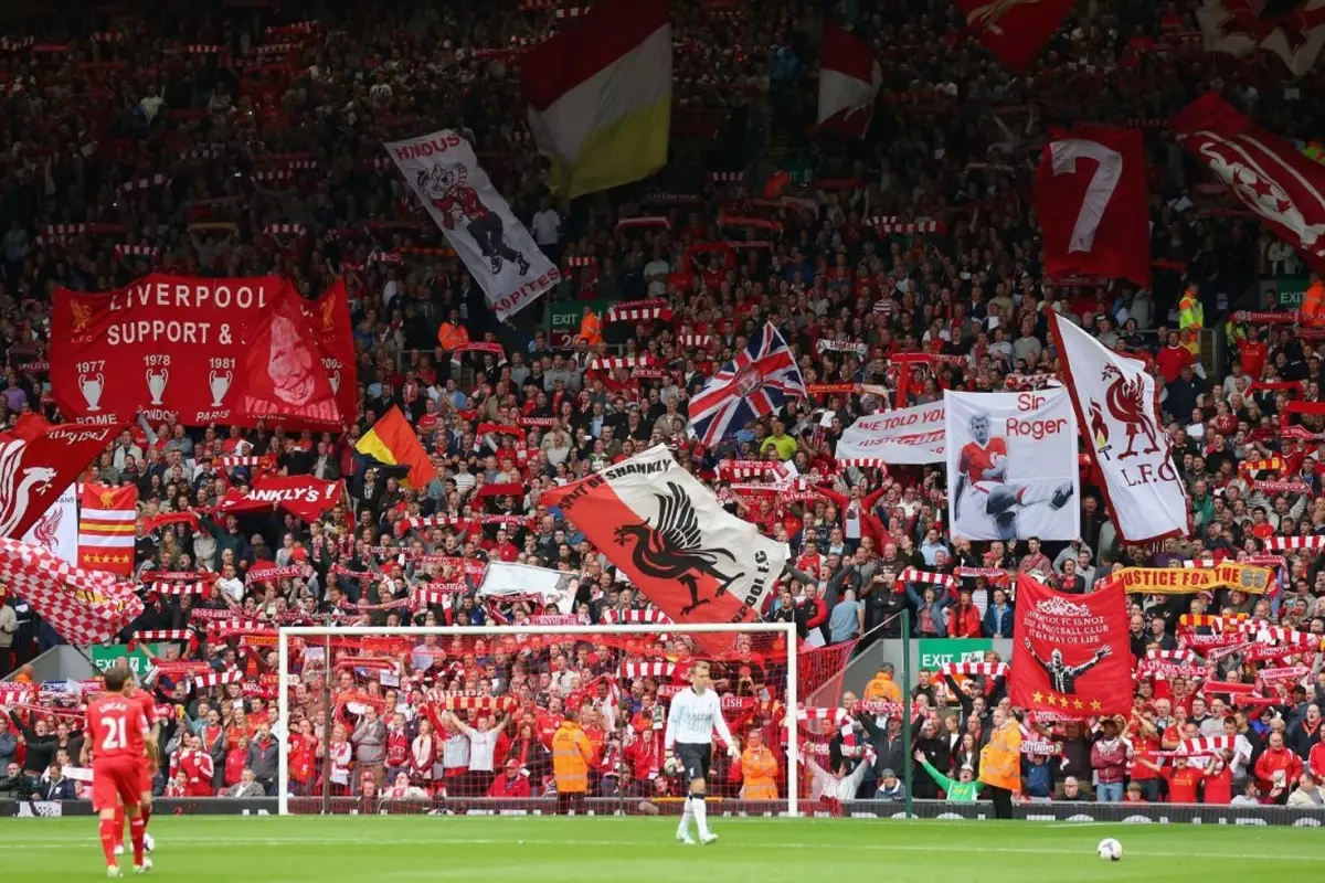 Liverpool\'dan taraftarına beğeni yağan Galatasaray çağrısı 