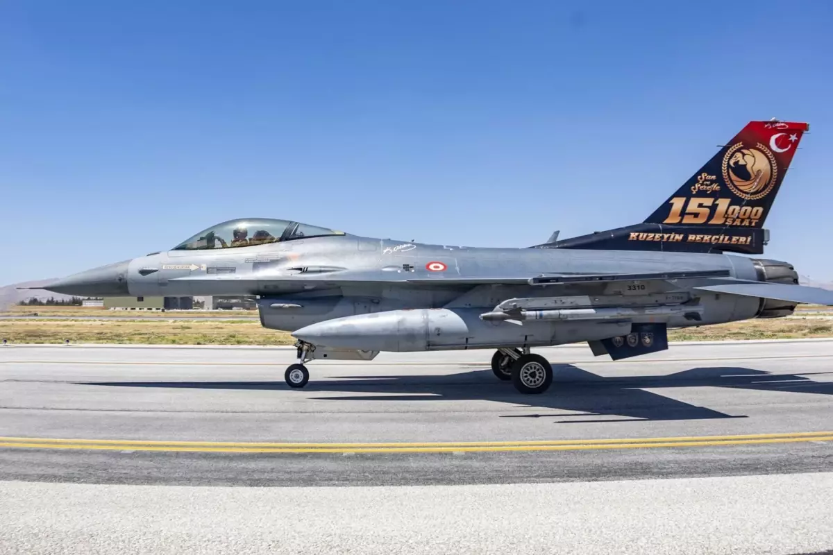 MSB: KKTC\'ye 6 adet F-16 ve hava savunma sistemleri konuşlandırıldı