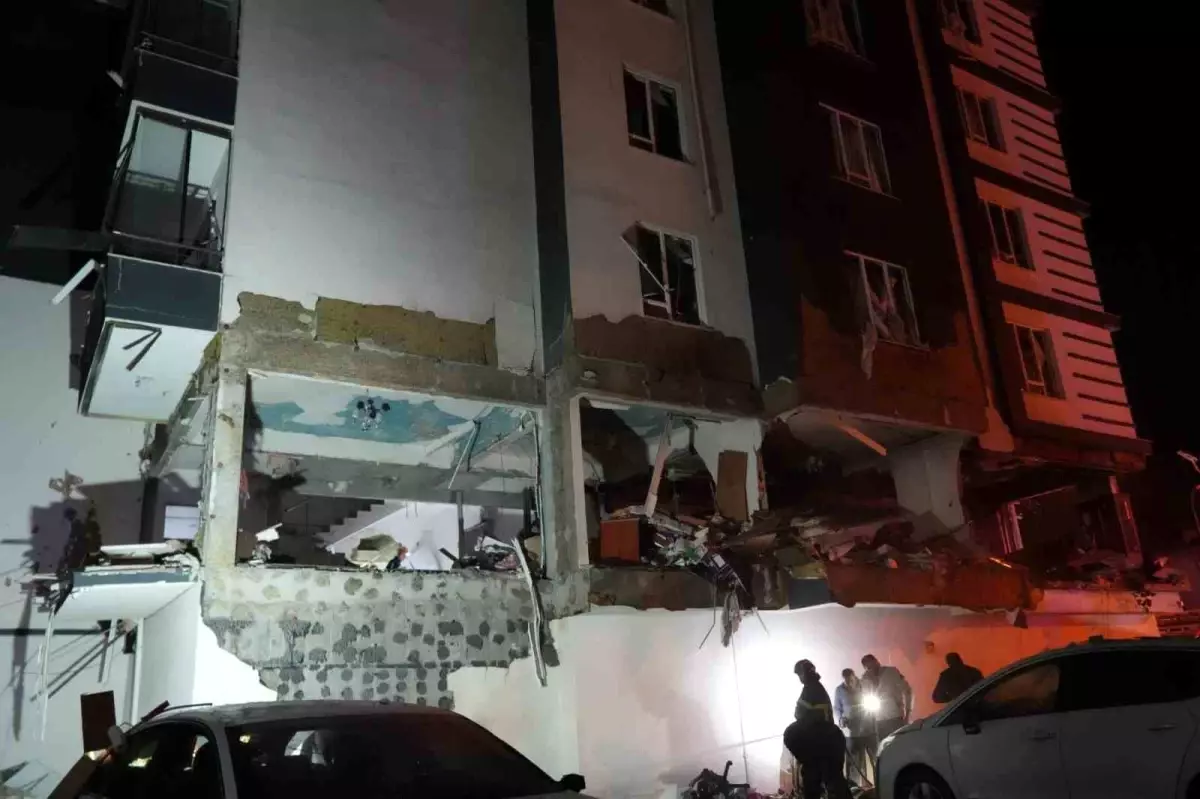 Niğde\'de Doğal Gaz Patlaması: 16 Yaralı