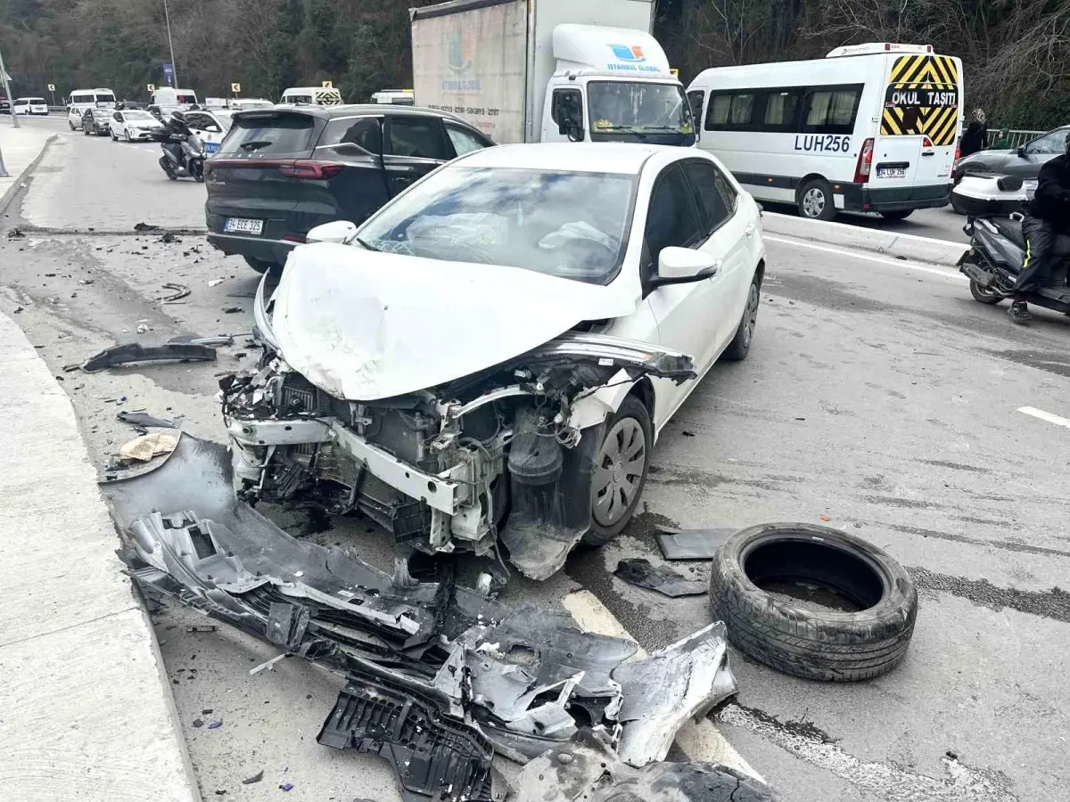 Sarıyer\'de Zincirleme Kaza: 4 Yaralı