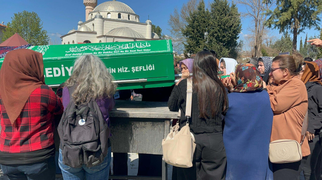 Sermin'in tabutunu erkeklere taşıtmadılar