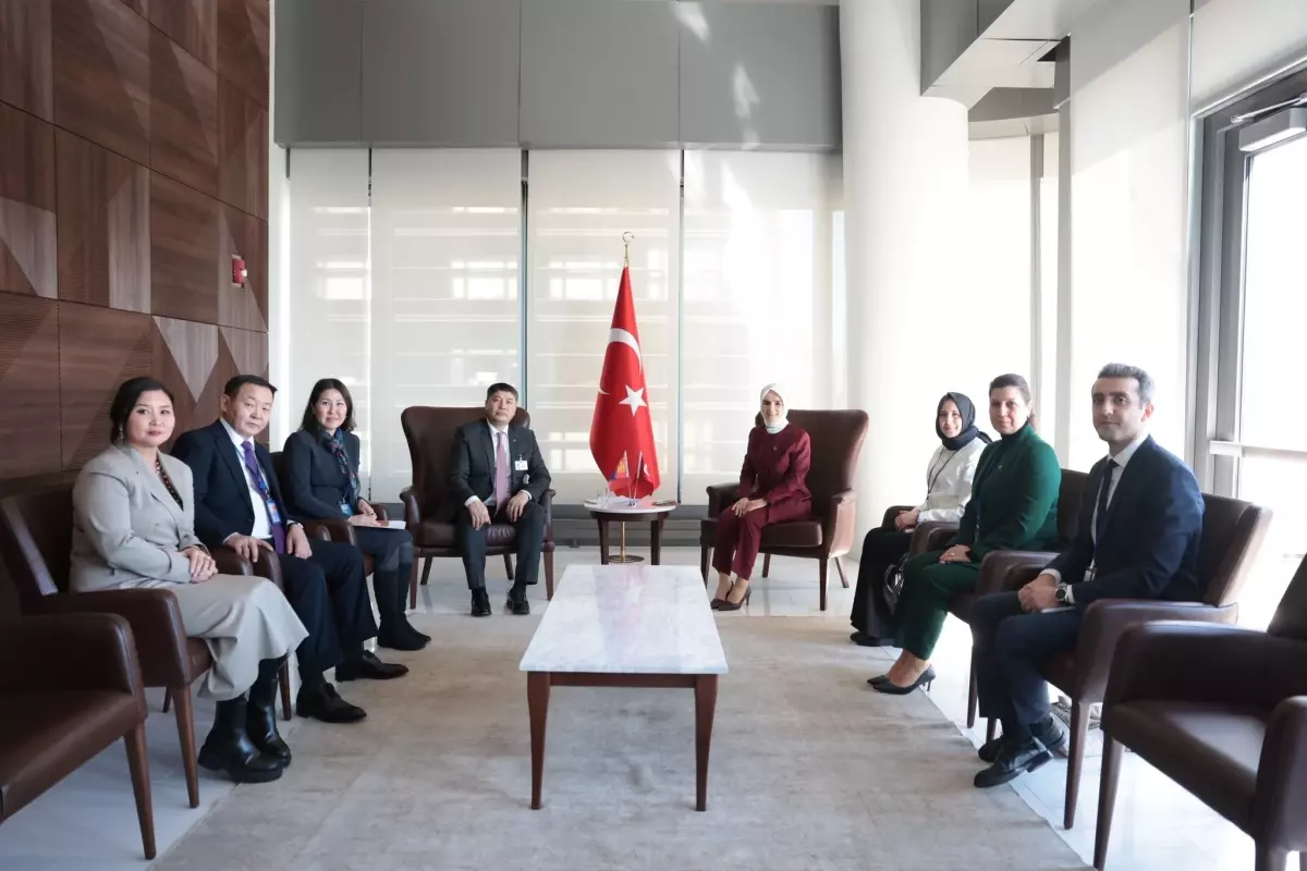Bakan Göktaş ABD\'de Moğolistanlı Meslektaşıyla Görüştü