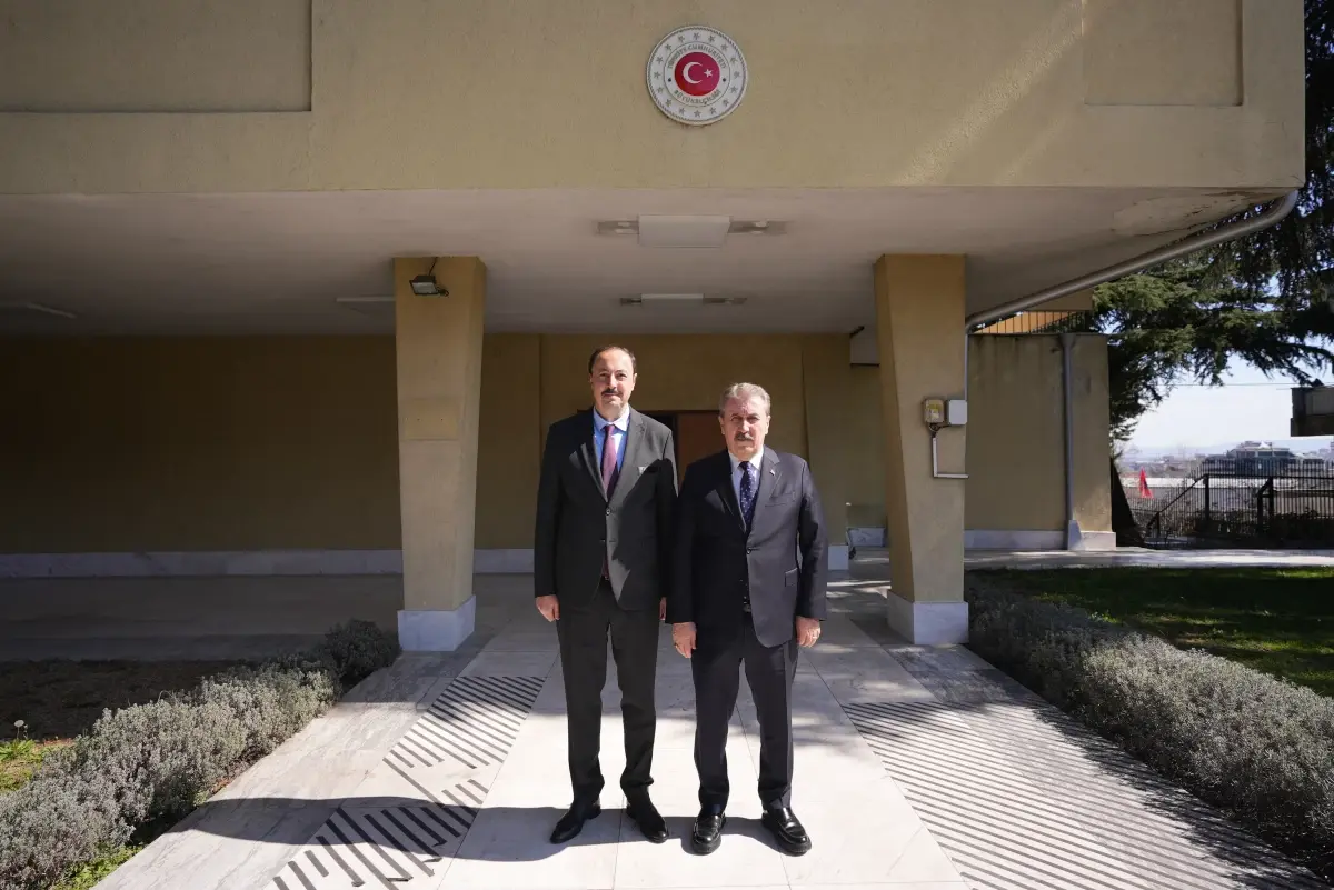 Destici\'nin Makedonya Ziyareti