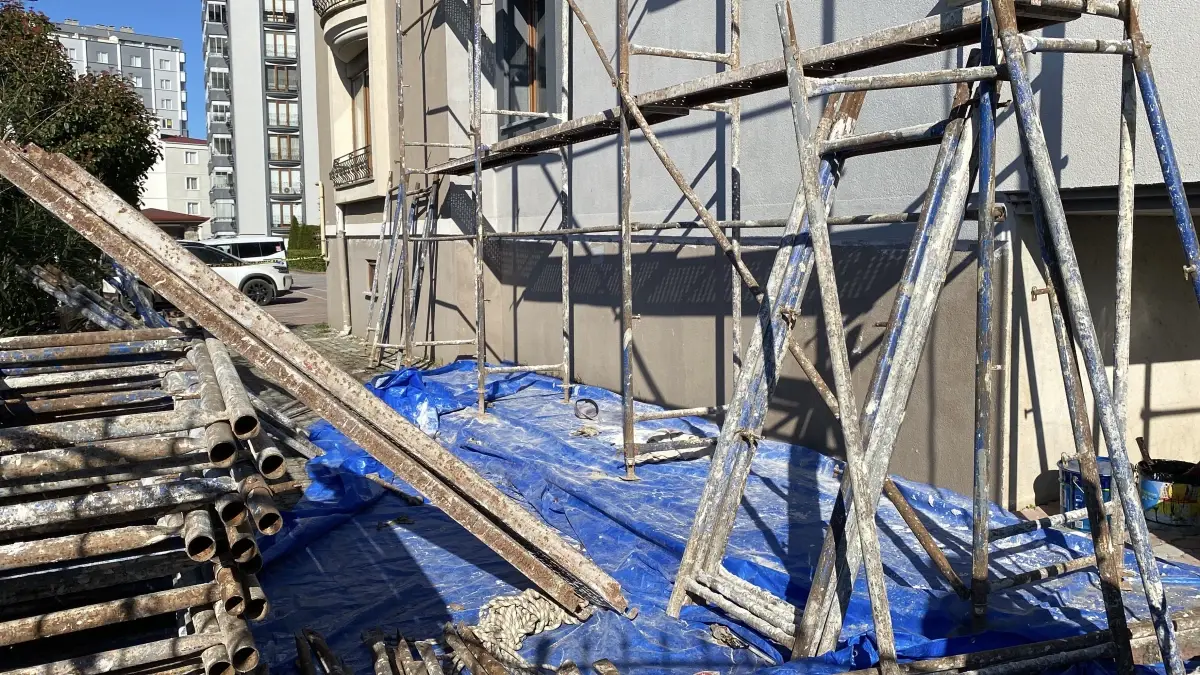 Boyacı 3. Kattan Düştü