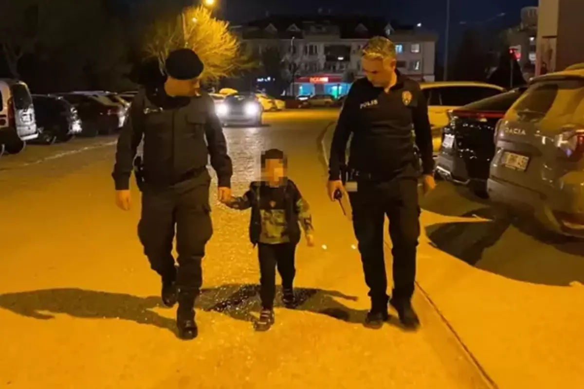 Bursa\'da hastanede kaybolan çocuk, 1 kilometre uzaklıkta bulundu