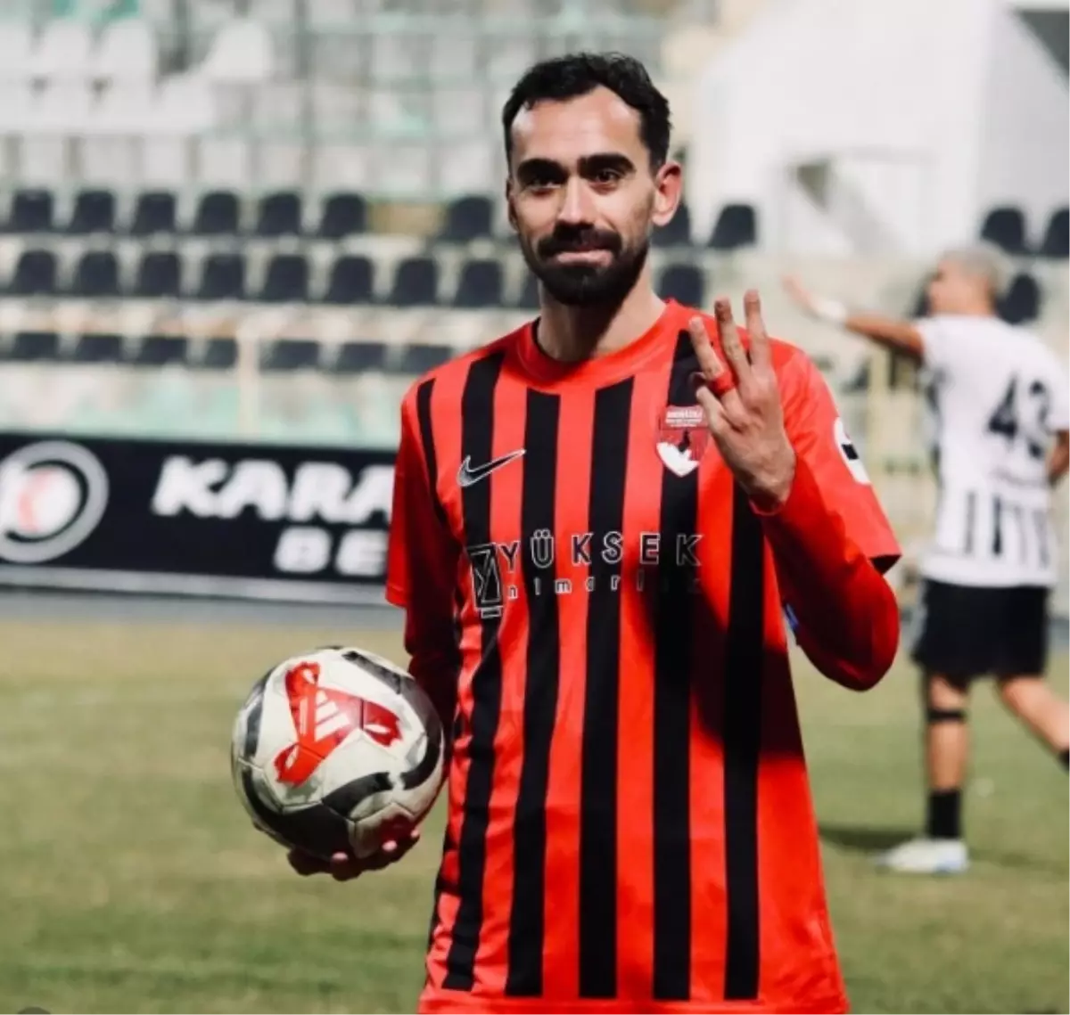 Murat Tosun Denizli İdmanyurdu\'nu Sırtlıyor