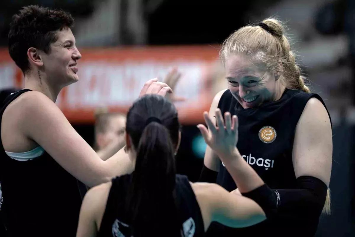 Eczacıbaşı Dynavit Çeyrek Finalde