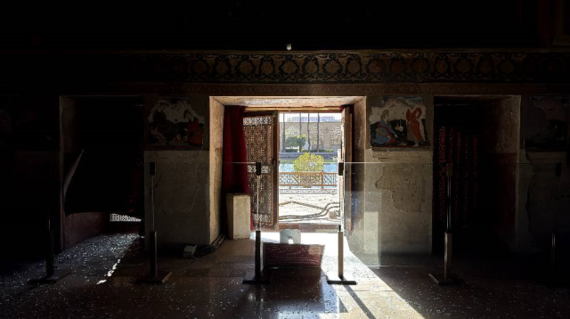 İran'a saldırılarda UNESCO Mirası 40 Sütun Sarayı da hasar gördü