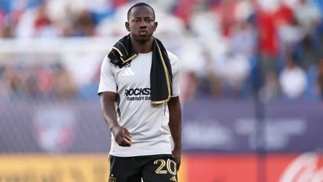 Kendi takımına bahis oynayan 2 futbolcuya ömür boyu men