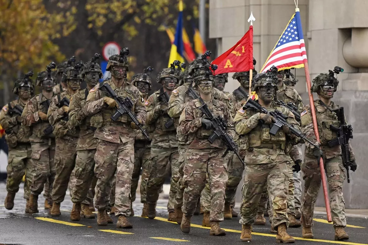 ABD\'li Senatör: İran\'a asker gönderme yolunda ilerliyoruz