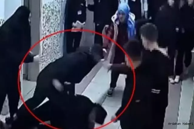 Şehri karıştıran yasak aşk iddiası: Vali yardımcısı sekreterle basıldı