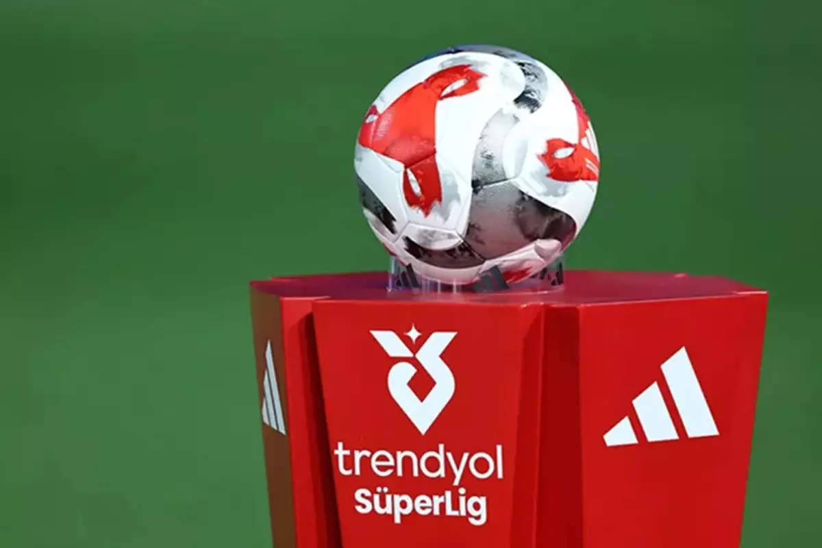 Trabzonspor antrenörü tesiste kalp krizi geçirdi 