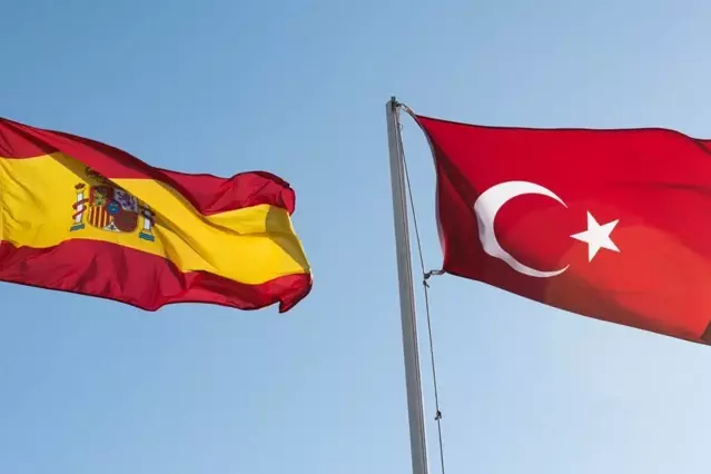 Türkiye-İspanya rüzgarına MSB de kayıtsız kalamadı