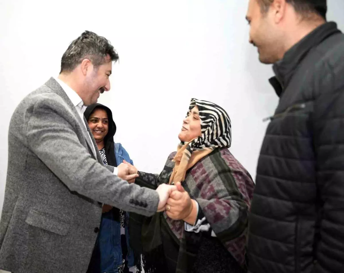 Yenişehir Belediye Başkanı Ercan Özel iftar ve sahurlarda vatandaşlar ile bir araya geldi