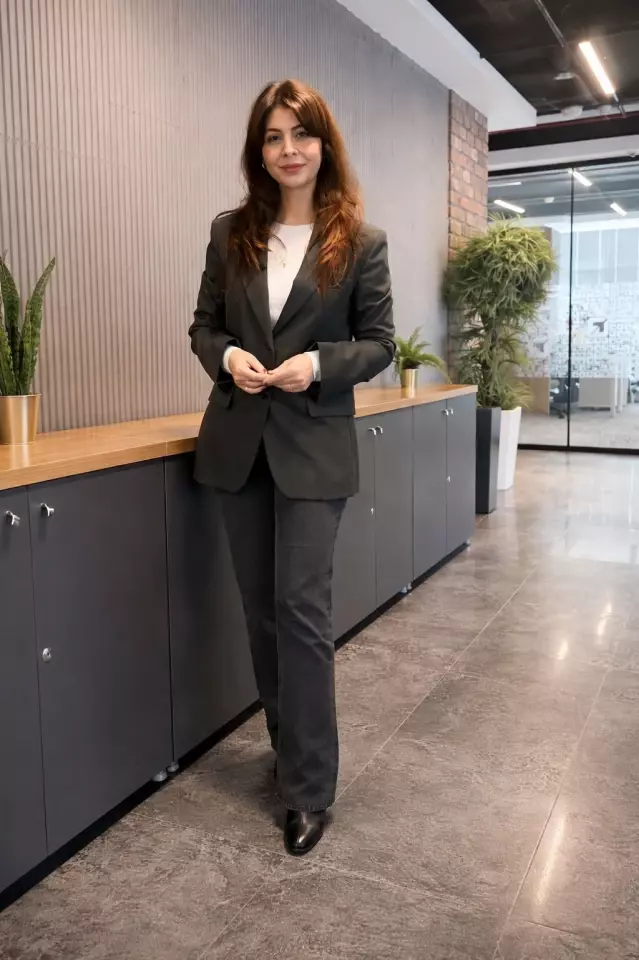 8 Mart’a Özel: Kriz Anlarında Dijital Gücün Kadın Lideri