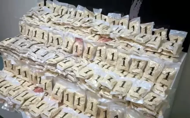 Adana’da Uyuşturucu Operasyonu: 335 Bin Hap Ele Geçirildi