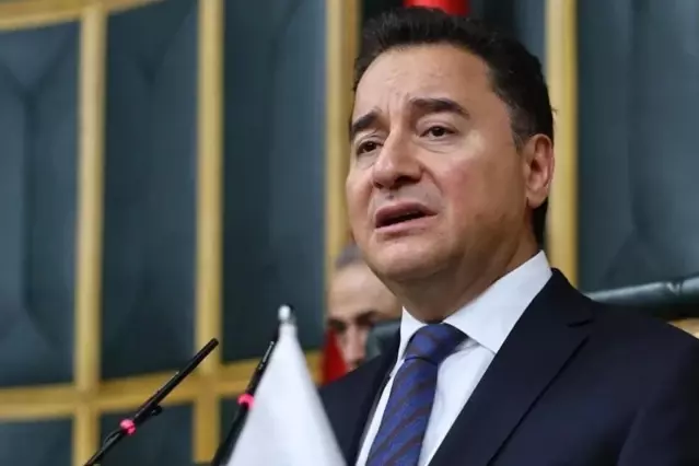 Ali Babacan: Türkiye’de mutfakta yangın var, vatandaş iftar sofrasını kurarken cebine bakıyor