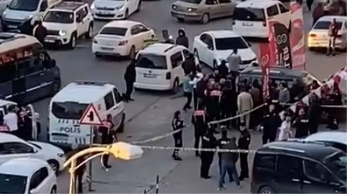 Keçiören\'de Esnaf Kavgası: 2 Yaralı