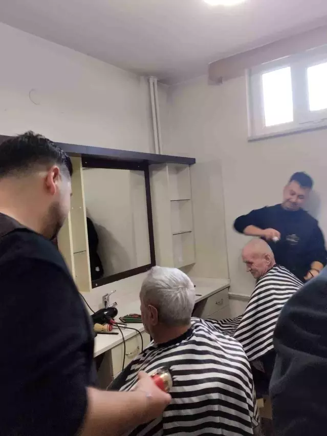 Berberler Huzurevinde Bayram Hazırlığı