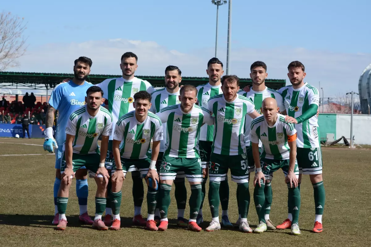 Bingölspor ve Ağrı SK 2-2 Berabere Kaldı