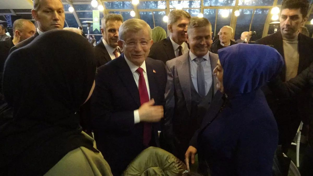 Davutoğlu, Netanyahu-Trump İkilisine Tepki Gösterdi