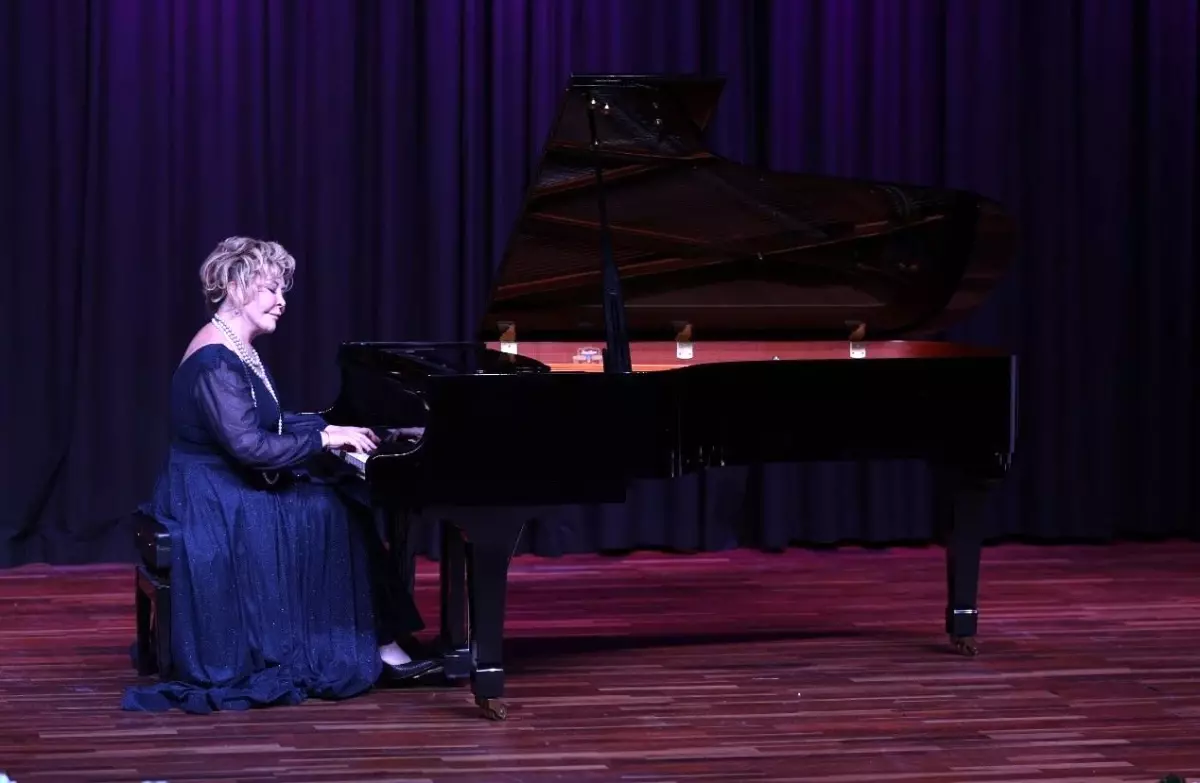 Denizli\'de Piyano Festivali