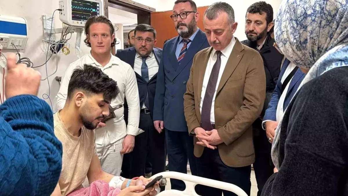 Gazze\'den Mısır\'a sığınan aileler aynı sofrada buluştu