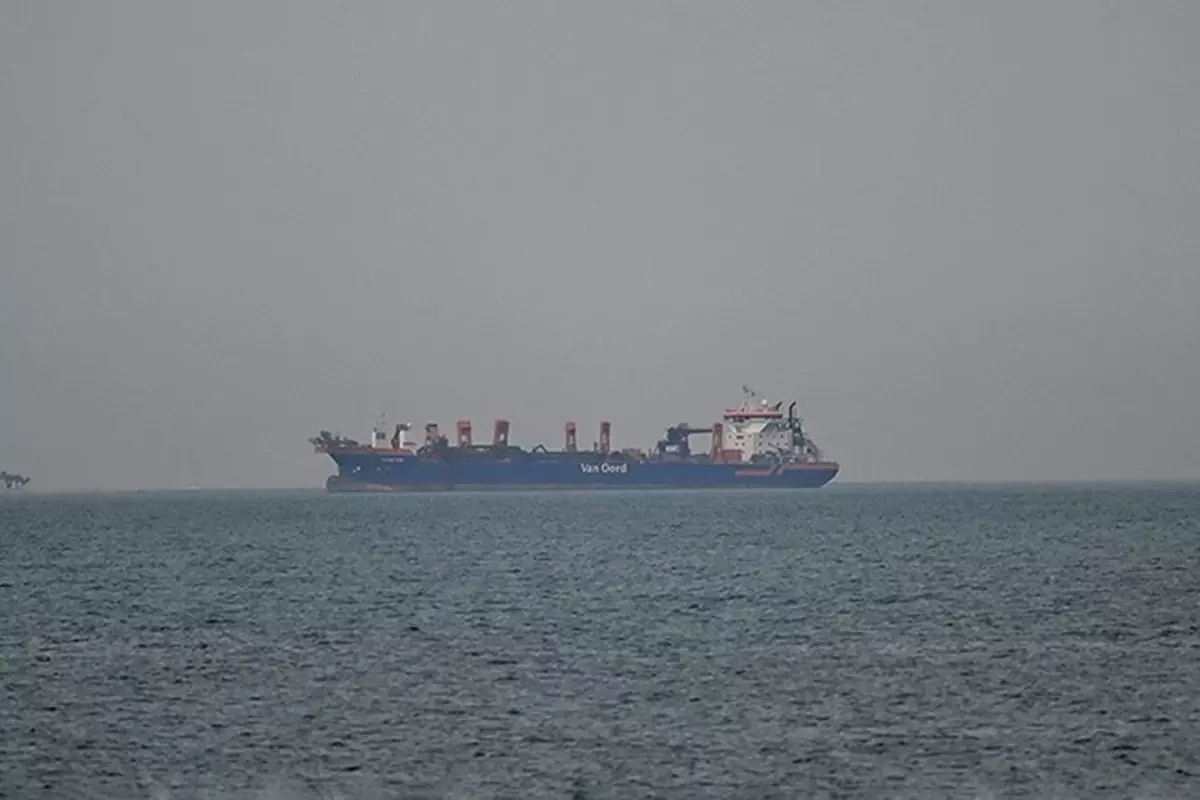 Hürmüz Boğazı\'nda kaç Türk gemisi var? Bakan Uraloğlu rakam verdi