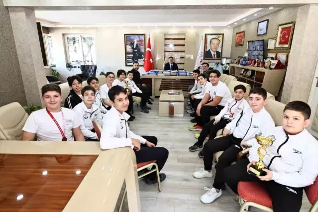 Manisa Sporcuları Su Topu Başarılarıyla Öne Çıktı