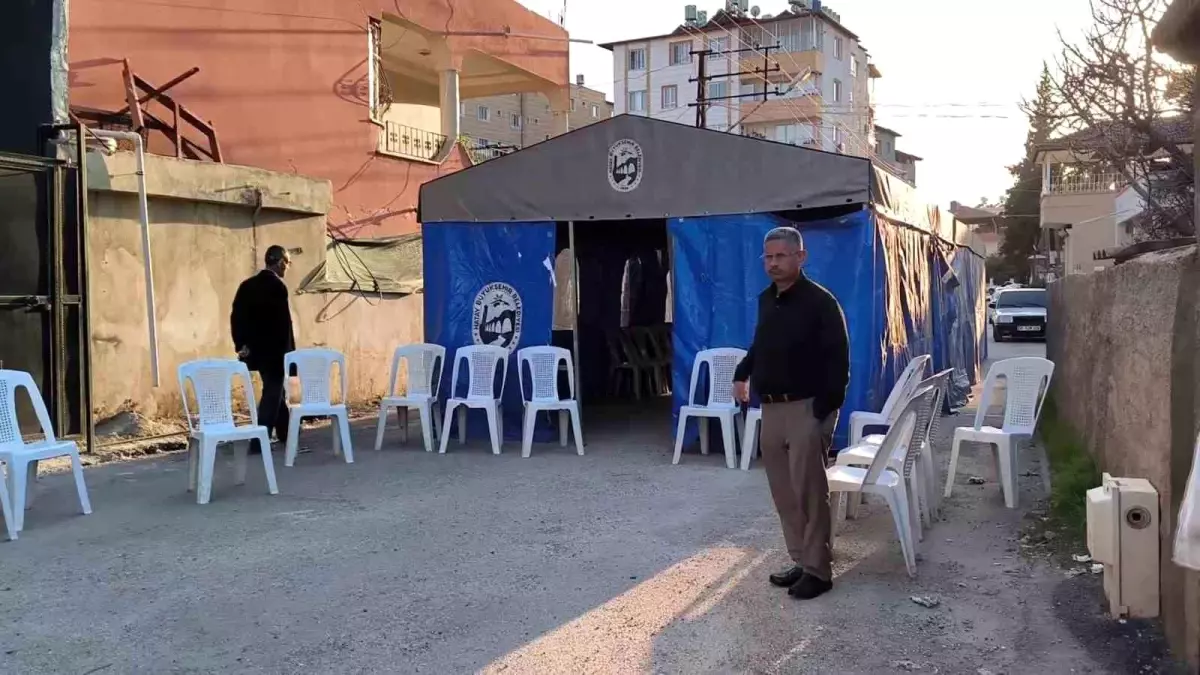 Tır Şoförü İran\'da Füze Saldırısında Hayatını Kaybetti