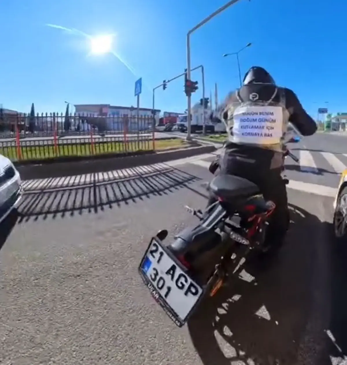 Doğum Gününde Kornalarla Kutlama