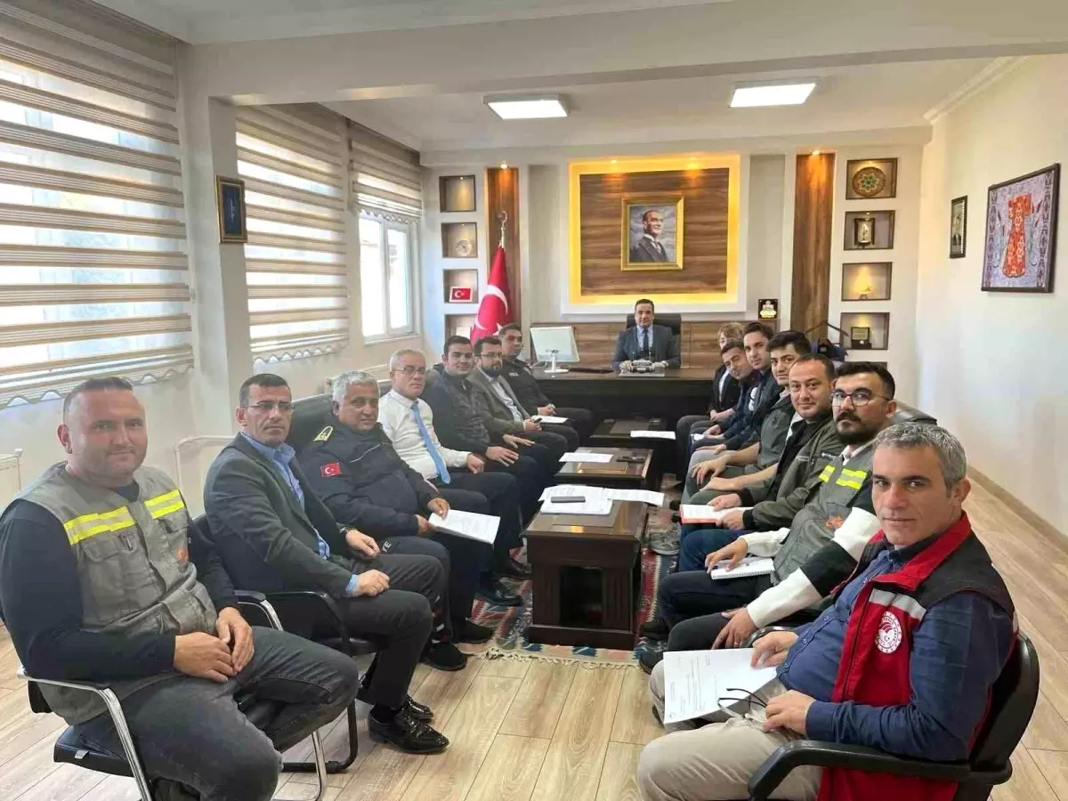 Sarıgöl\'de Orman Yangınlarına Karşı Önlemler Toplantısı