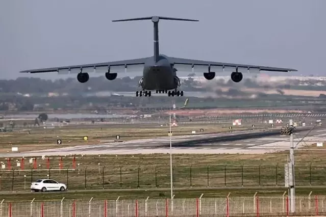 Romanya, ABD’nin ülkedeki hava üslerini kullanma talebini kabul etti