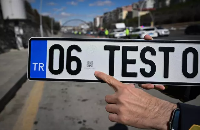 Standart dışı plakalara 27 Şubat'tan itibaren kesilen idari para cezaları iptal edildi