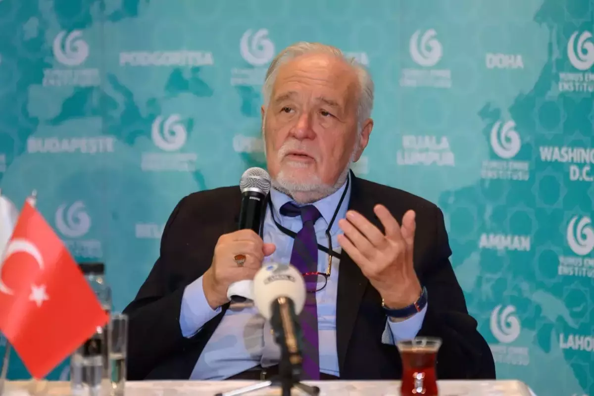 Yoğum bakımda yatan İlber Ortaylı\'dan haber var! Ailesi konuştu