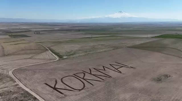Aksaray’da Çiftçiden Anlamlı Mesaj