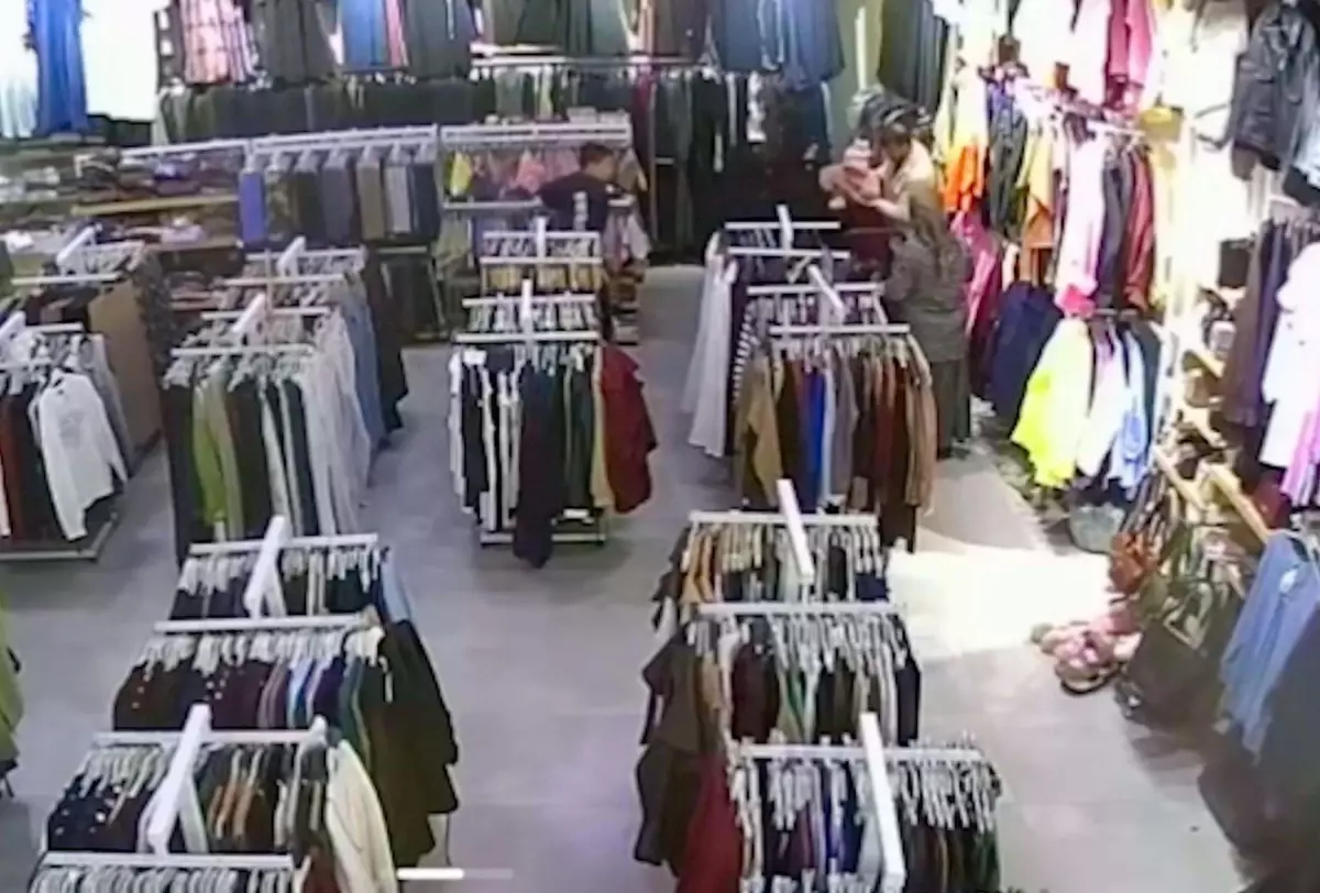 Giyim Mağazasında Boğulan Bebek Kurtarıldı