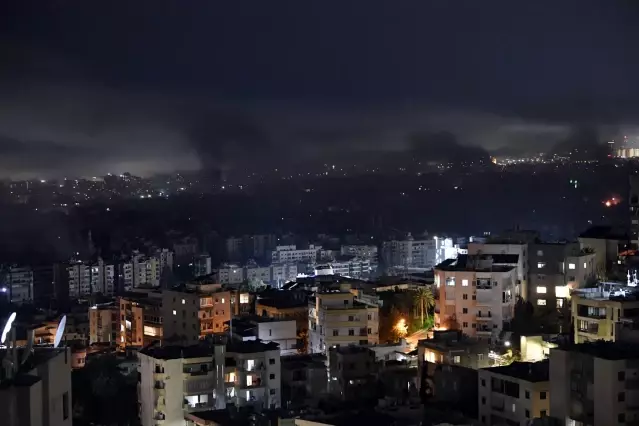 İsrail, her akşam Beyrut’u vuruyor! Canlı yayında şiddetli patlamalar