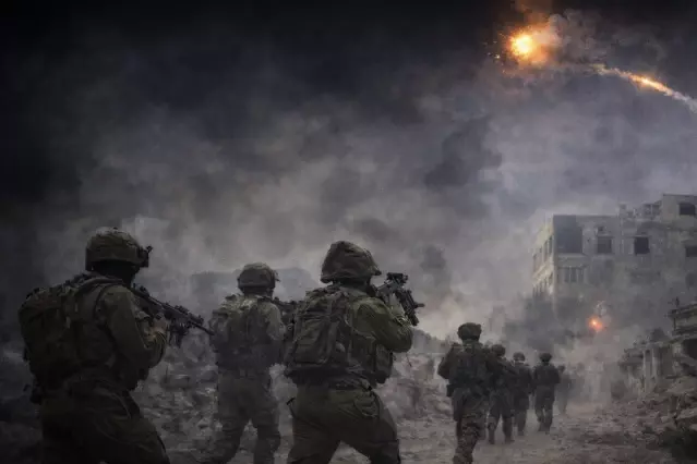 İsrail ordusu Lübnan’ın güneyindeki bazı noktalarda karadan ilerliyor