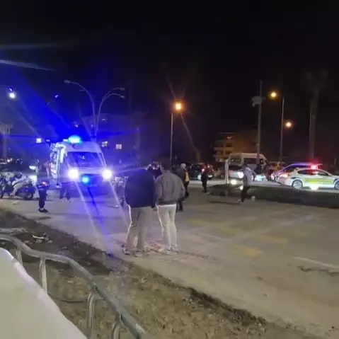 İskenderun’da Takla Atan Otomobilde Yaralılar Var