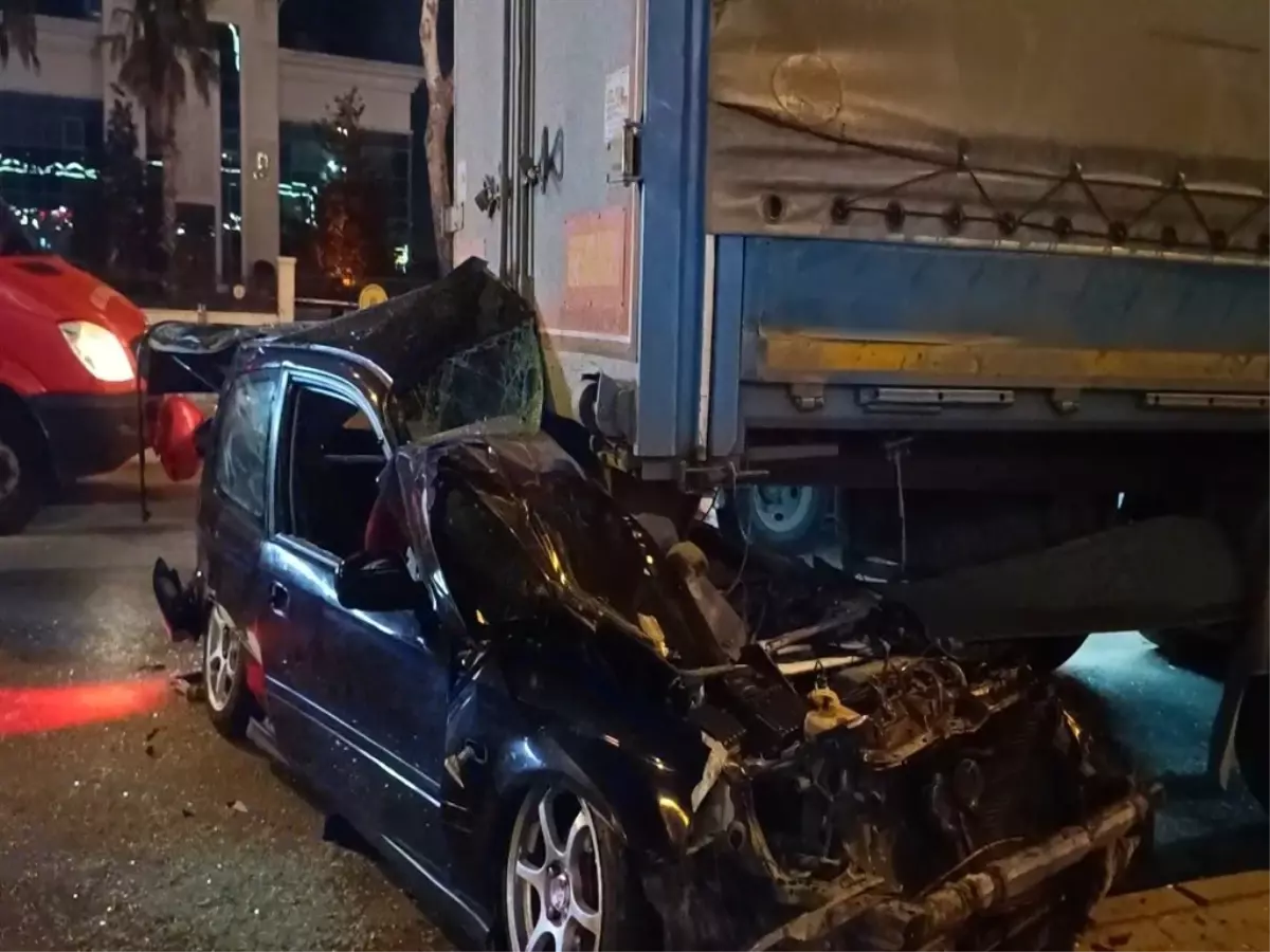 Bursa\'da Feci Kaza: Sürücü Ağır Yaralı