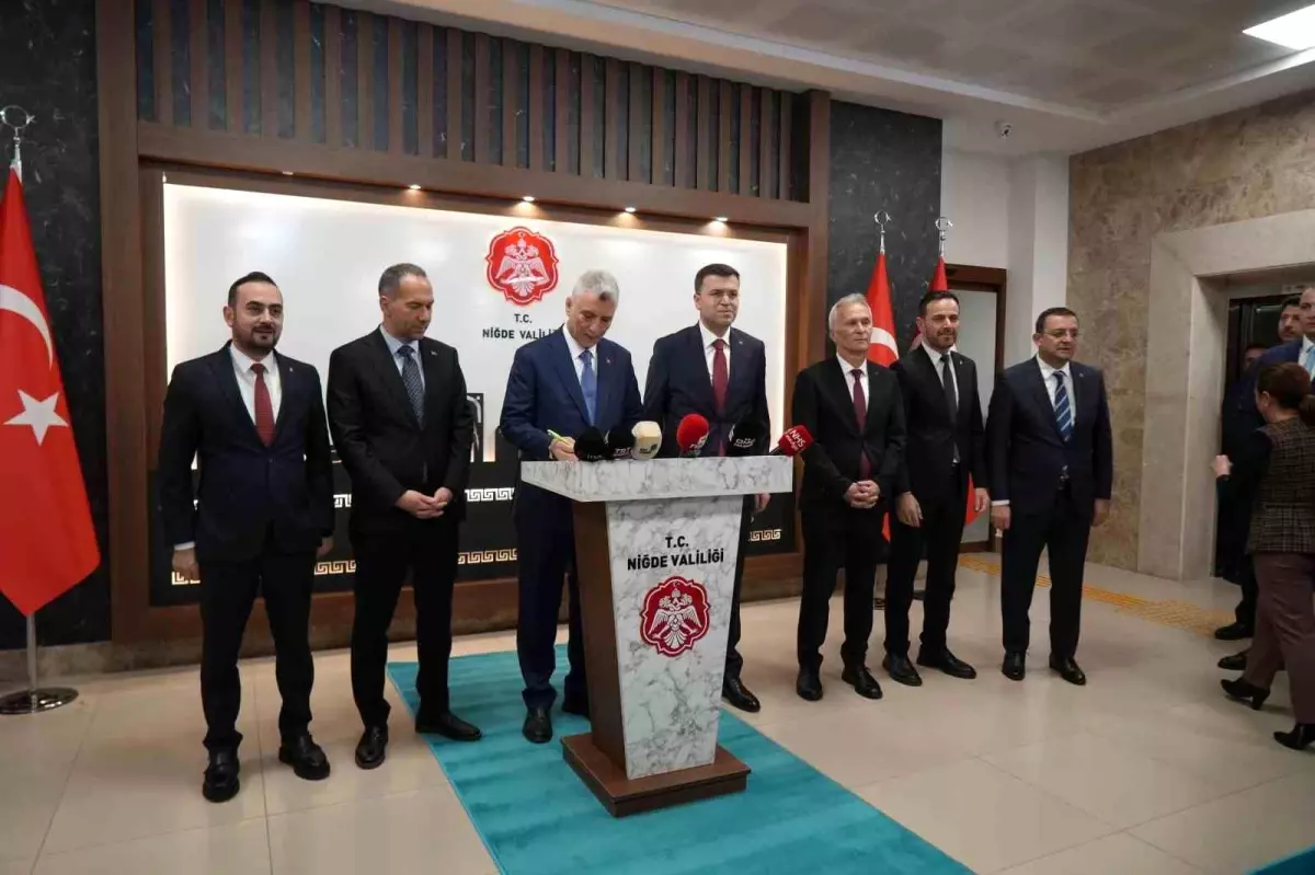 Ticaret Bakanı Ömer Bolat: "Niğde\'de geniş katılımlı istişareler yapacağız"
