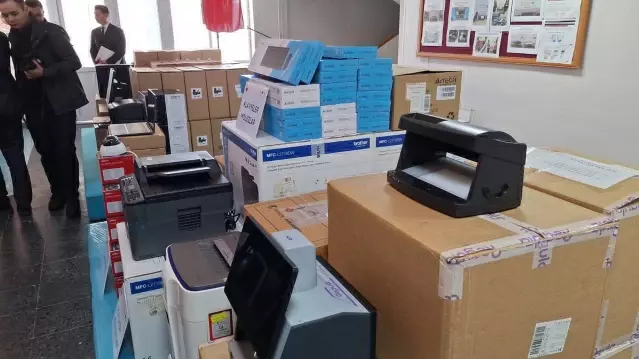 Dereköy Sınır Kapısı’na Elektronik Ekipman Teslimi