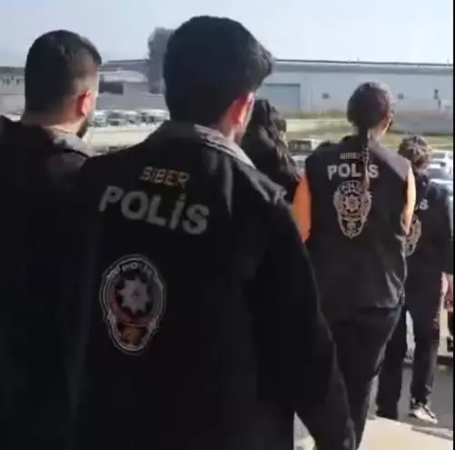 Aydın’da Dolandırıcılık Çetesi Çökertildi