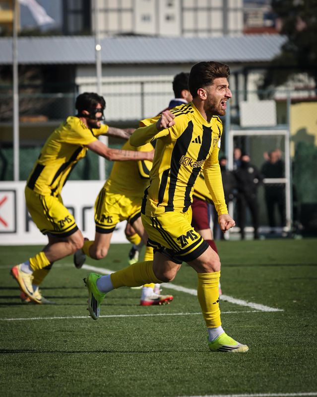 Aliağa FK Şampiyonluk İçin Sahada