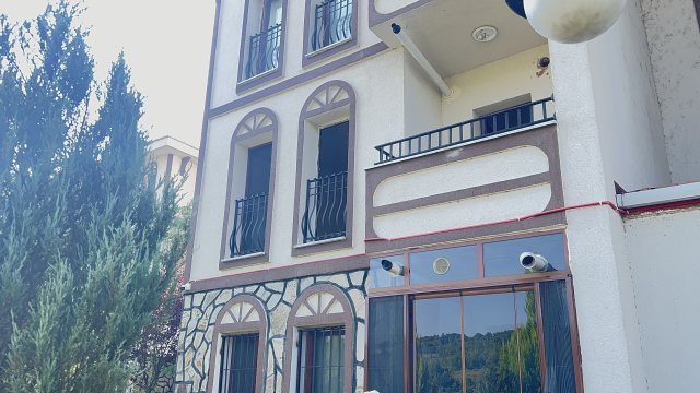 Anne ve anneannesini 110 parçaya ayırıp uzuvlarını camdan atan Rabia'nın cezası belli oldu