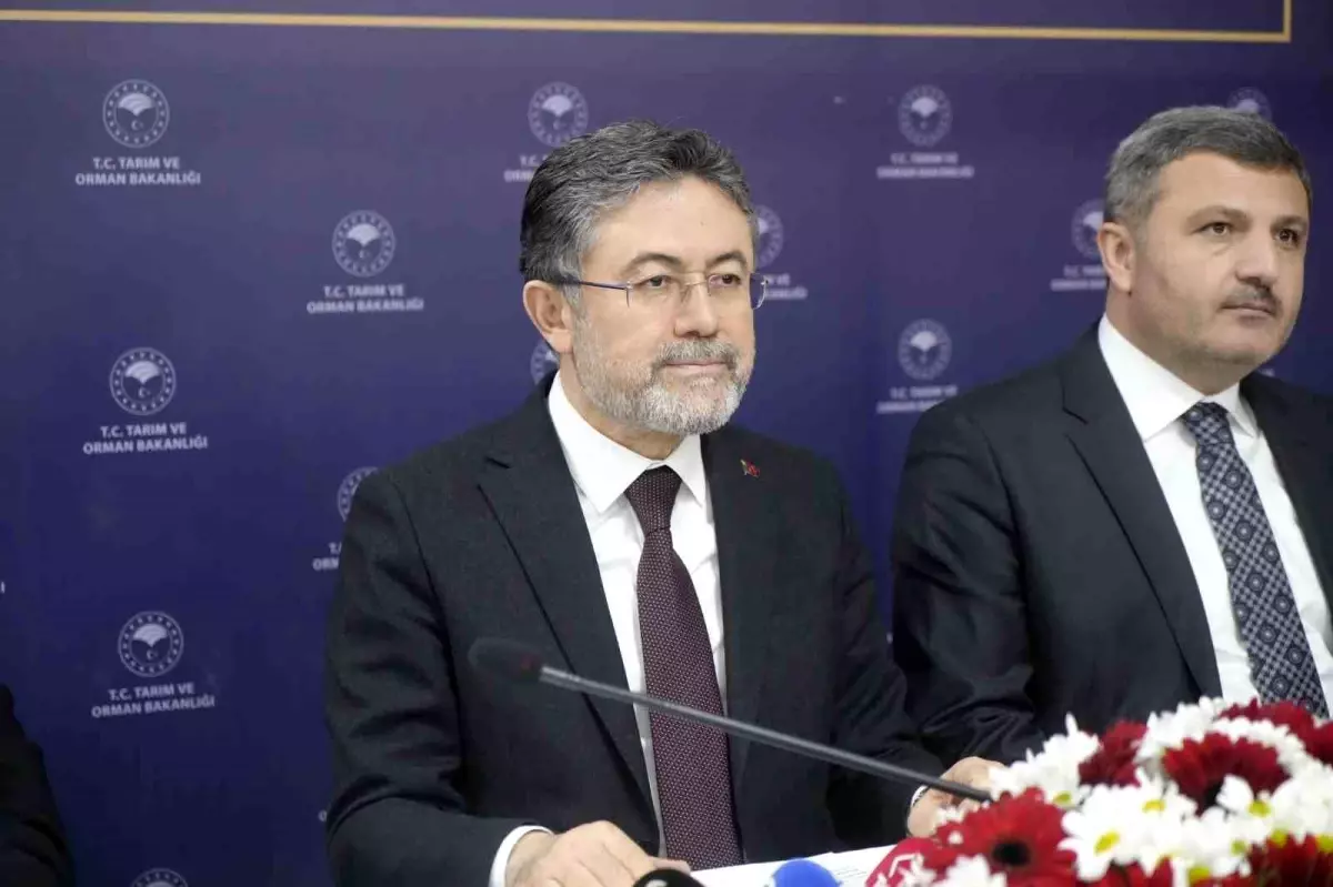 Bakan Yumaklı: "Gübre stoklarımızda herhangi bir problem yok"