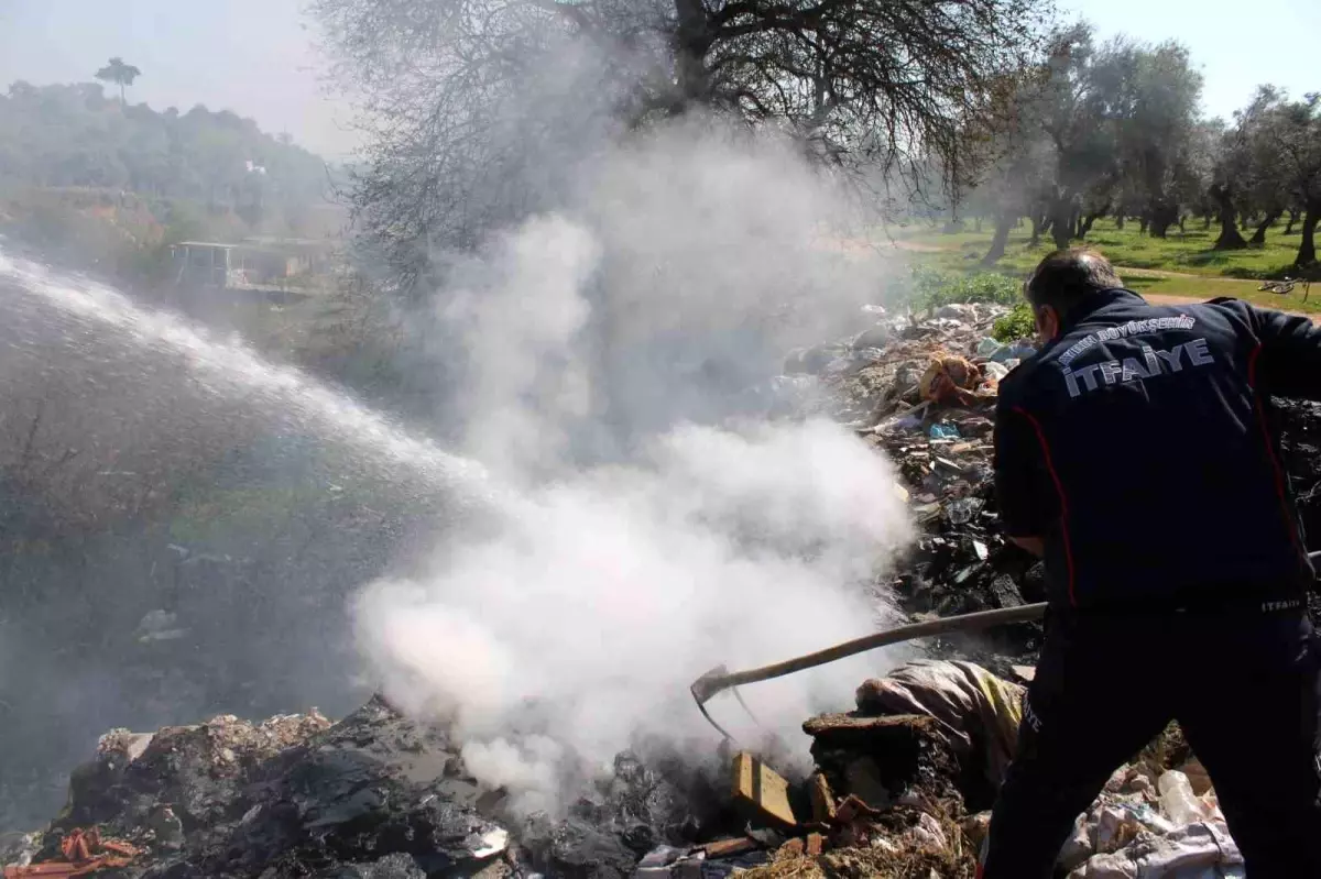 Aydın\'da Çöplük Yangını: Mahalleliler Rahatsız