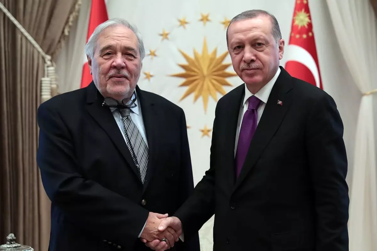 Cumhurbaşkanı Erdoğan\'dan İlber Ortaylı için baş sağlığı mesajı: Derin üzüntü duydum